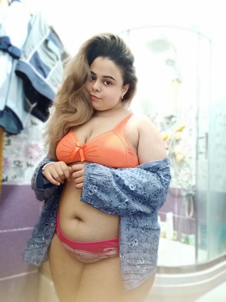 Dalal Arab Girl Teen Hot Beauty Nuds 5 pics + 5 videos